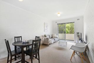 Cozy Claremont with dedicated carbay, FREE Wifi - 5