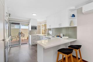 450m walk to Swan River, 1 km to Albany Hwy strip - 8