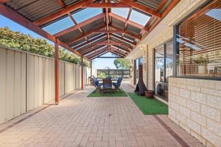 Serenity and Style, Your Ashby Getaway Awaits - 3