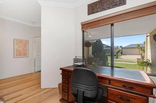 Serenity and Style, Your Ashby Getaway Awaits - 4