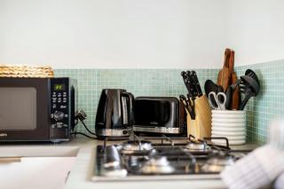 Lovely studio apartment with Freo Port views - 3