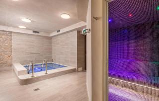 Awesome Home In Gracac With Sauna - Gračac - 8
