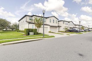 New and modern home, sleeps 10 in great location - Davenport - 5