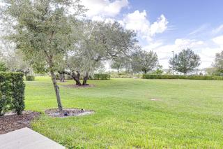 New and modern home, sleeps 10 in great location - 3