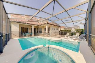 Beautiful And Peaceful 5 Bedroom Home, Private Pool - Davenport - 9