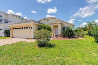 Beautiful New Villa Gleneagles Dr Modernized 2024 - 0