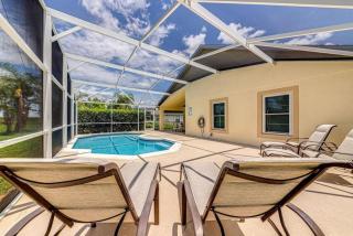 Beautiful New Villa Gleneagles Dr Modernized 2024 - 1