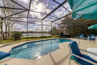 Beautiful Lake View Pool House Brand new Hot Tub - 0