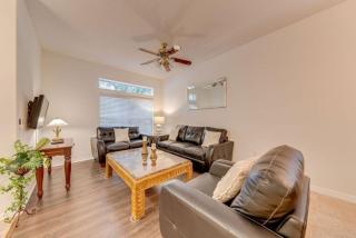 Beautiful Lake View Pool House Brand new Hot Tub - 3