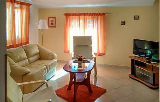 2 Bedroom Amazing Home In Medulin - Medulin - 8