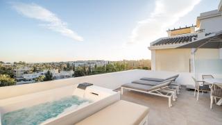The Exquisite Townhouse in Aloha Gardens - Marbella - 0