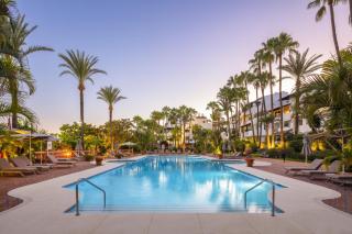 Elegant 3- Bedroom Apartment in Puente Romano - Marbella - 7