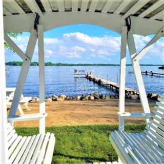496 Bass Lake Retreat sleeps 22 - Knox - 5