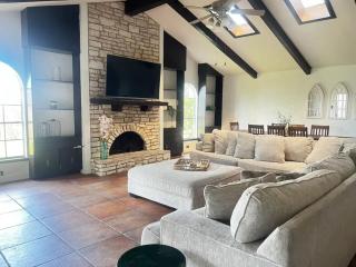 Spanish Suite in Shared Home - Near Hospitals - San Antonio - 8