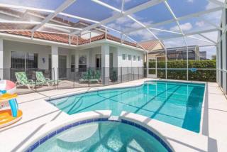 South Facing 6 bedroom private pool home - 9