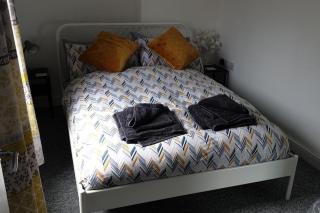 3BR-Sleeps6-PetsOK-Off road parking-Garden - Kidwelly - 9