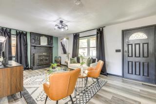 Near Lakes and Golfing Spacious Loganville Home! - Loganville - 7