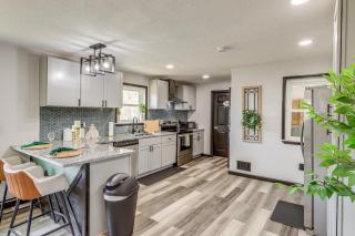 Near Lakes and Golfing Spacious Loganville Home! - Loganville - 3