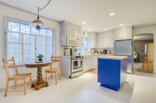 Lakefront Raleigh Home with Deck 12 Mi to Downtown! - Raleigh - 5