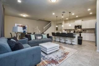 Spacious Townhome Gated Resort 5BD Pool 8922 - 3