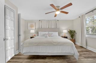 Prime Tampa Loc Near Ybor City 4 Bedrooms 6TVs - 0