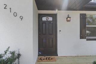 Prime Tampa Loc Near Ybor City 4 Bedrooms 6TVs - 4