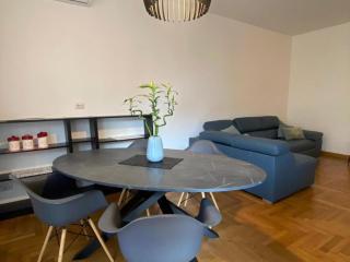 The Charme - Modern Apartment in Como with Balcony - 2