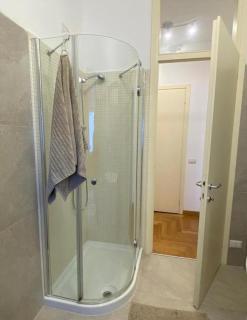 The Charme - Modern Apartment in Como with Balcony - 3