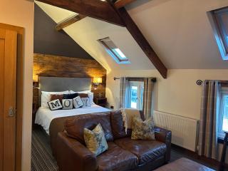 Harrys lounge - Whitby - 0