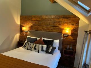 Harrys lounge - Whitby - 8