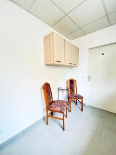Bright & Spacious 3BR Apt with Direct City Access - Vienne - 2