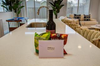 Luxe Family Stay Near NRG Game & Rodeo - 1