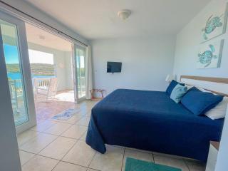 Island Charm Culebra Studios & Suites - Amazing Water views from all 3 apartments located in Culebra Puerto Rico! - Culebra - 3