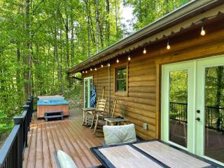 Smoky's Lodge - Pigeon Forge - 6