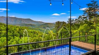 Windows to the Mountains - Gatlinburg - 0