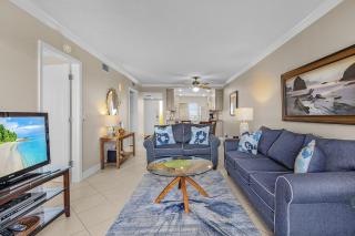 Charming Beachfront 2BR/2BA Condo w/ Balcony - Fort Myers Beach - 5