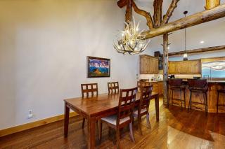 Moose Jaw Retreat - Vista - 4