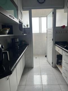 Reservei Pra vocês no meu apartamento, quarto e banheiro privados! - 4