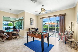 Villa Cecilia - Great outdoor living area! Gulf-access home with heated pool & spa - SWFL Rentals - 4