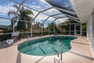 Gulf-access electric-heated salt water pool home with pool table - Villa Christylee - 9