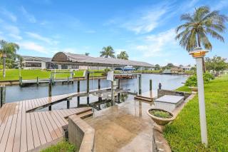 Direct Gulf-access home with electric-heated pool & boat lift - Villa Annabella - Cape Coral - 8