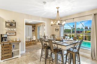 Direct Gulf-access home with electric-heated pool & boat lift - Villa Annabella - Cape Coral - 5