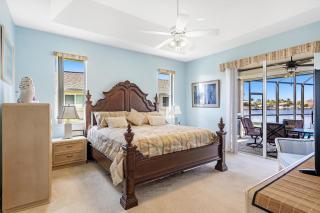 Spacious gulf-access heated-pool home with spa & boat lift - Villa Ashlyn - Cape Coral - 1