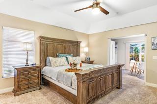 Direct Gulf-access home with electric-heated pool & boat lift - Villa Annabella - Cape Coral - 1