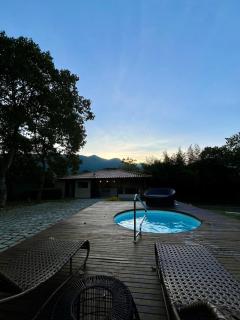 Casa 04 Monte Boa Vista - Conforto com Piscina Privativa, Sauna e Lareira - 6