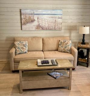 The Breakers 107 - 8