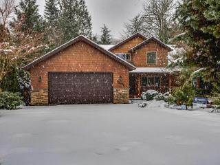 Brightside Retreat by Salmon River - Family Friendly Spacious Peaceful Deck - 0