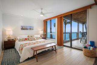 Surf & Racquet 4-204 - 8