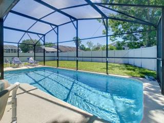 Relax Away Villa: Private Pool Home Near Disney - 9