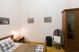 Friends Hostel & Apartments - 9